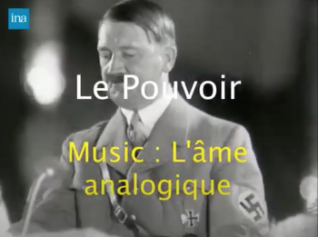 Photo d'Hitler avec mention "le pouvoir, Music : l'âme analogique"